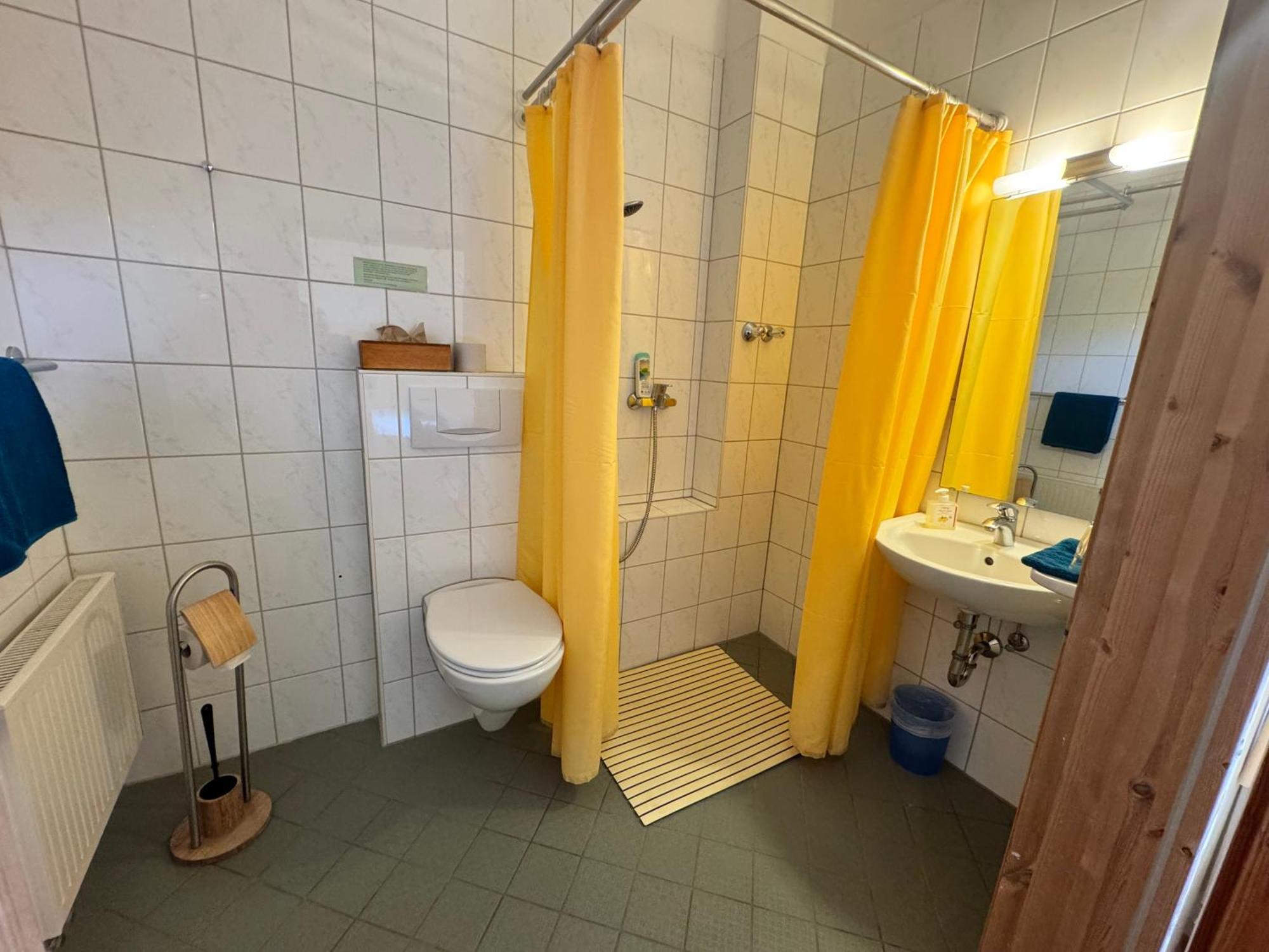 אנסבאך Hotel Gruenwald מראה חיצוני תמונה