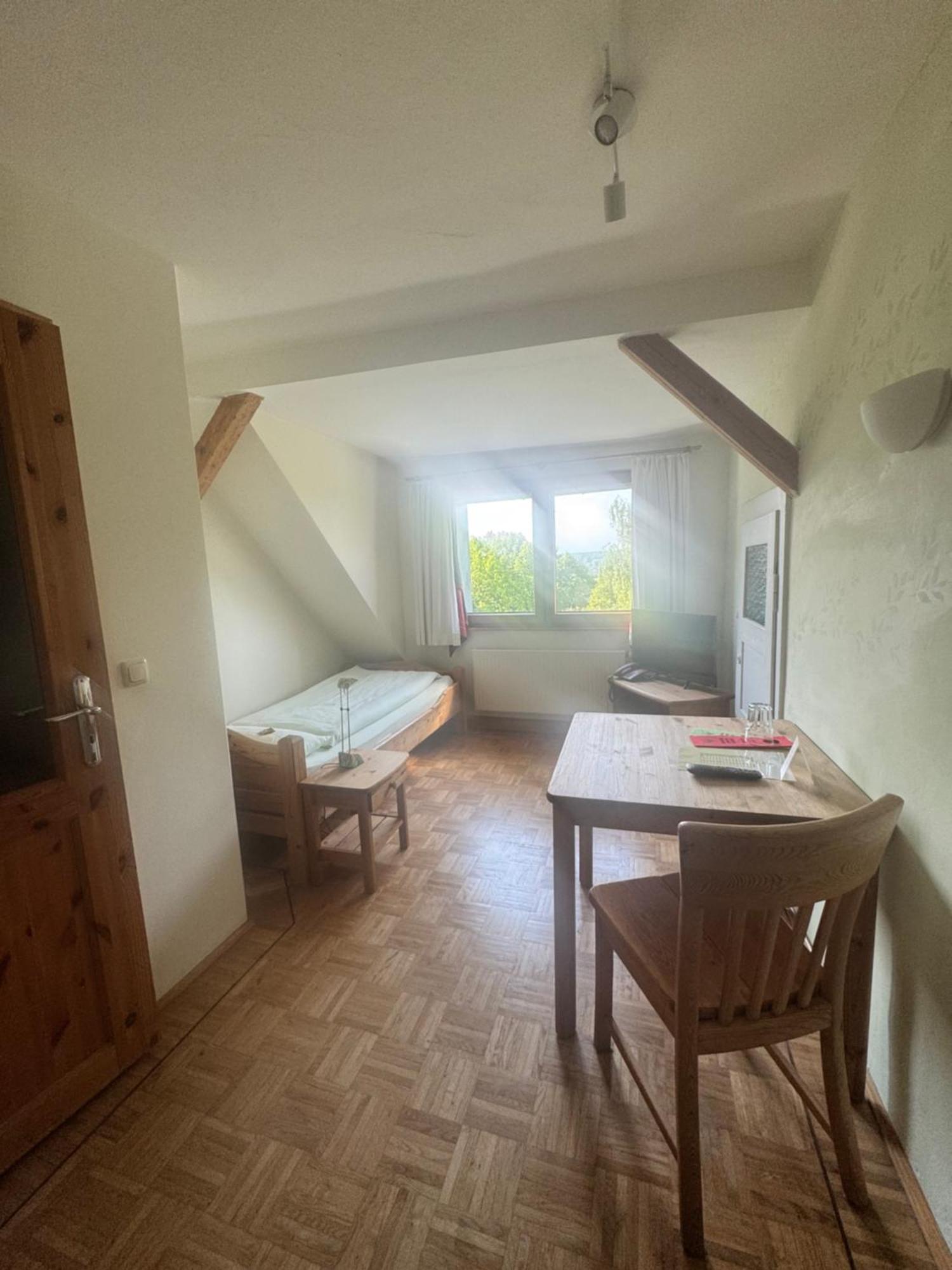 אנסבאך Hotel Gruenwald מראה חיצוני תמונה