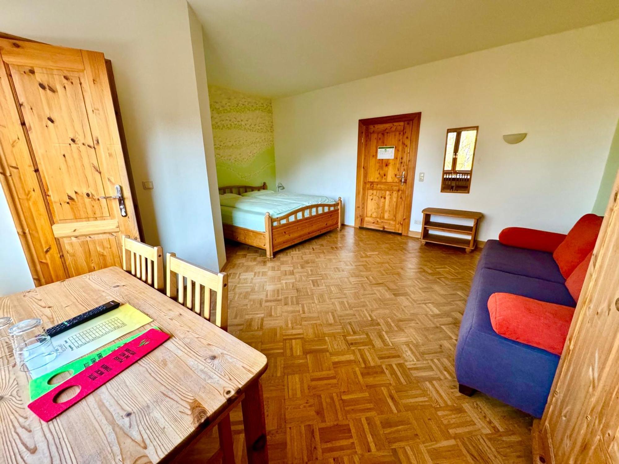אנסבאך Hotel Gruenwald מראה חיצוני תמונה