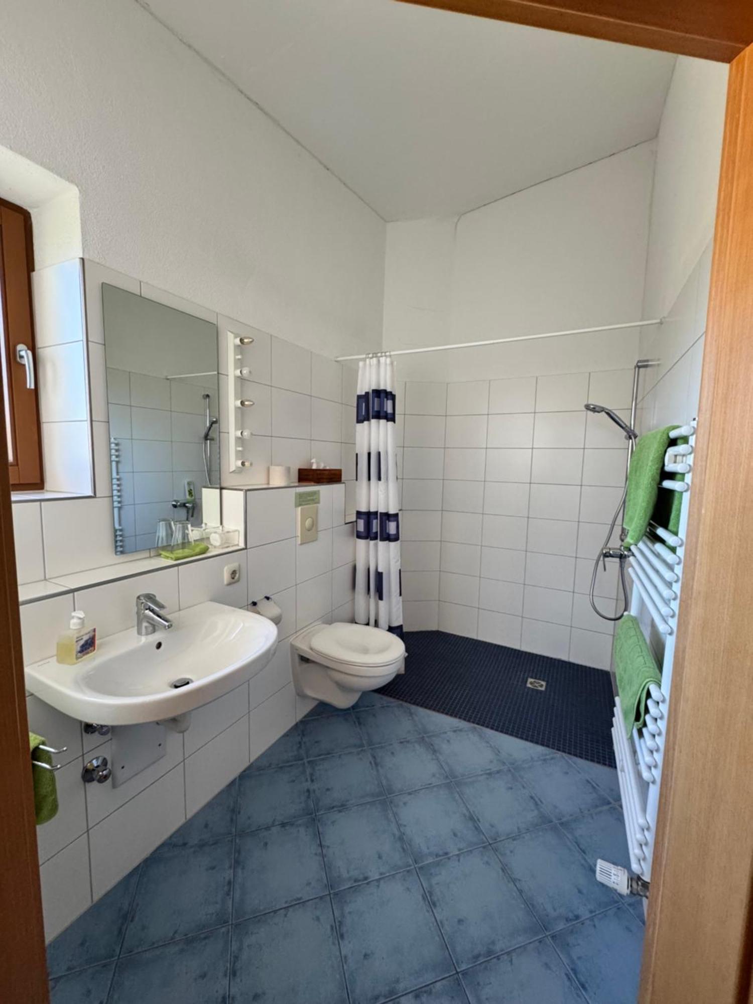 אנסבאך Hotel Gruenwald מראה חיצוני תמונה